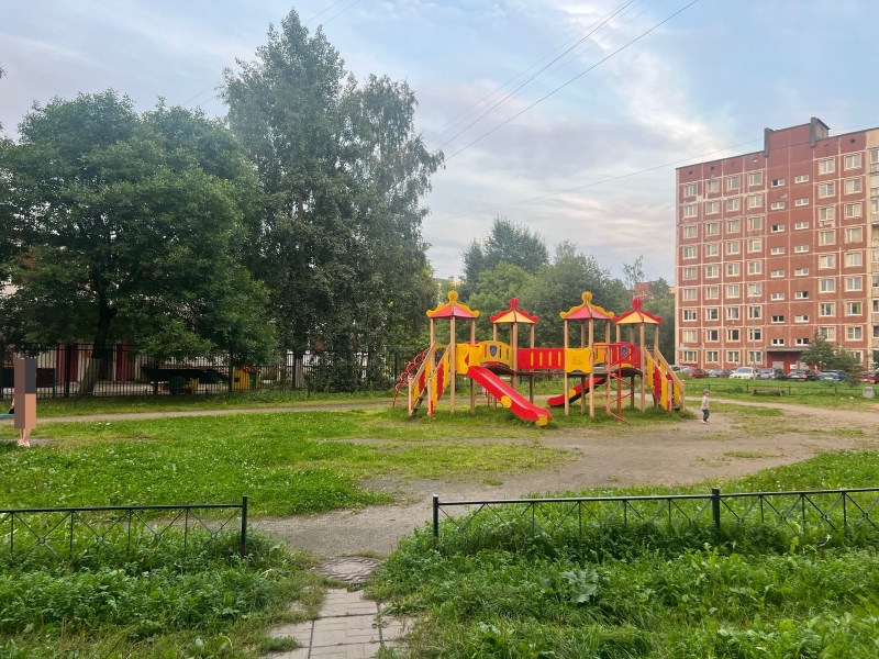 Фото квартиры по адресу Санкт-Петербург г, Ударников пр-кт, д. 19к3